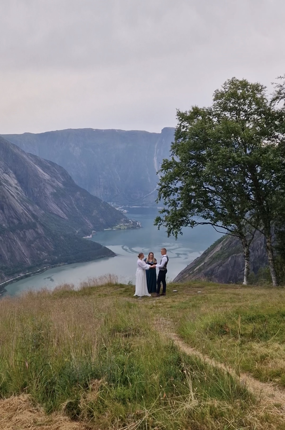 Photo de couple à la plage pour prestations Entre nous à Pau
